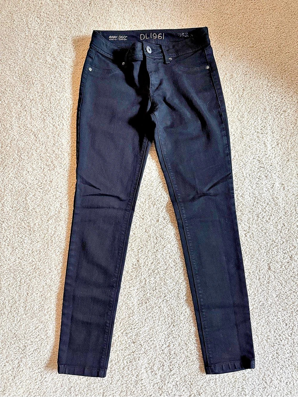 DL1961 Emma Skinny Jeans in Black Size 2